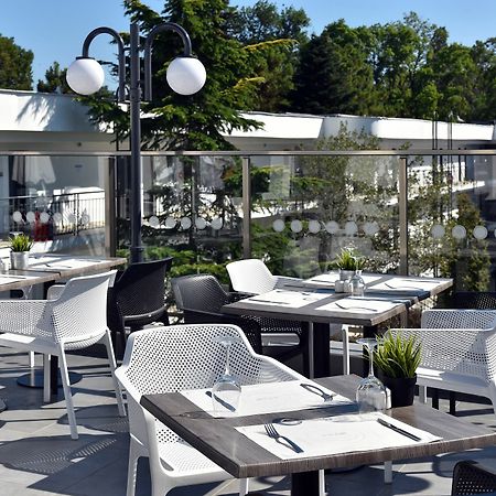 Ihotel Słoneczny Brzeg Zewnętrze zdjęcie