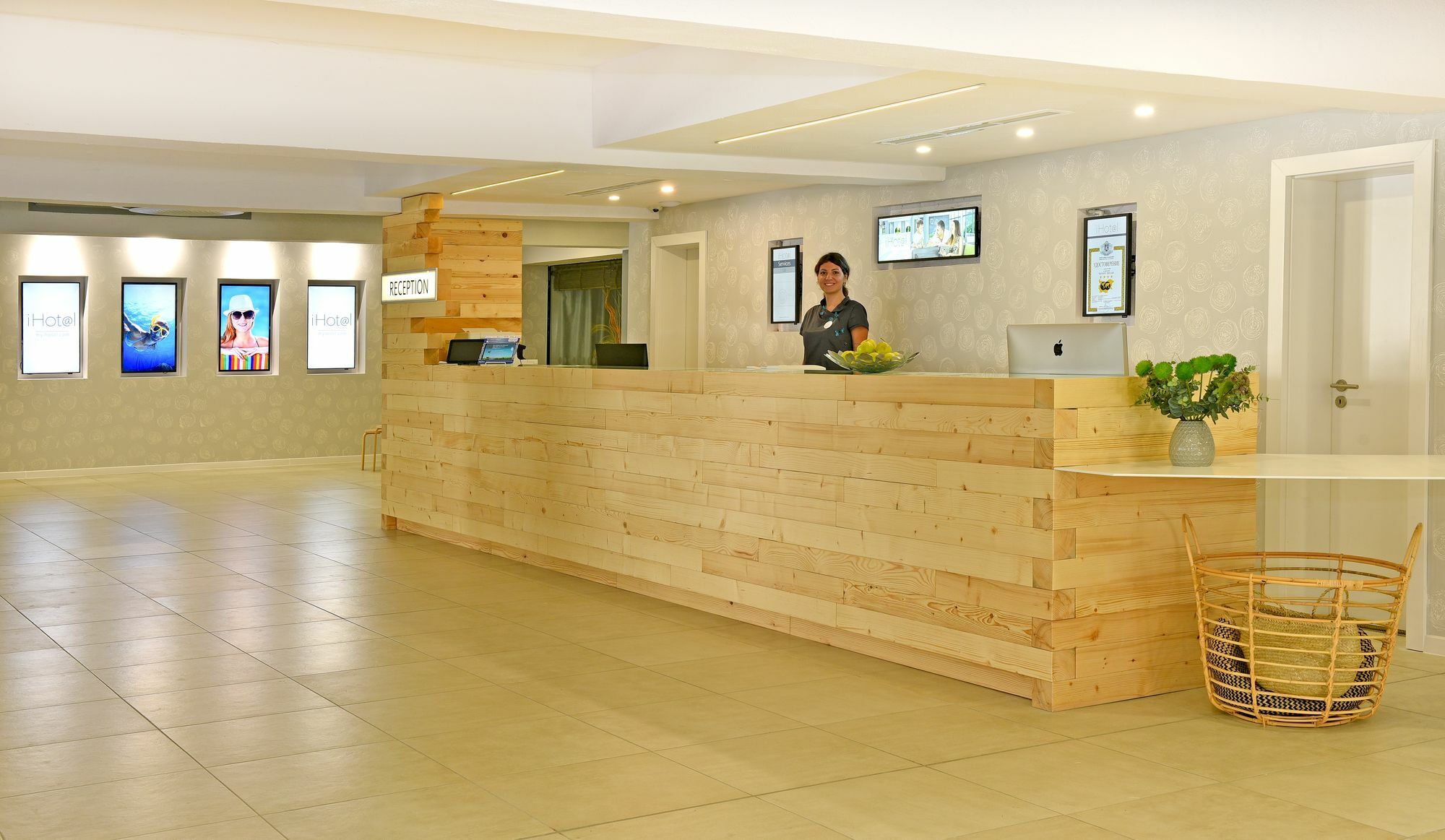 Ihotel Słoneczny Brzeg Zewnętrze zdjęcie