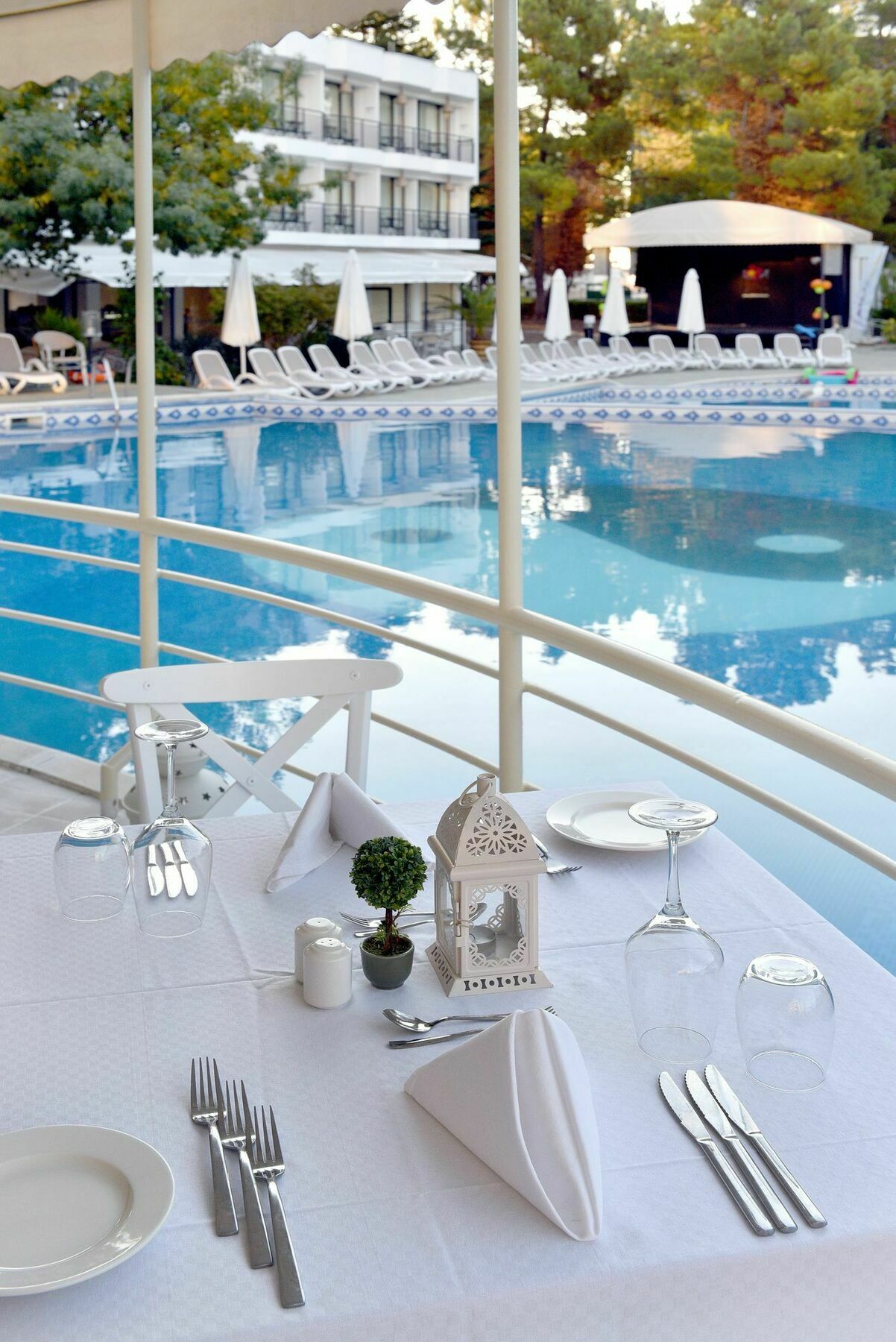 Ihotel Słoneczny Brzeg Zewnętrze zdjęcie